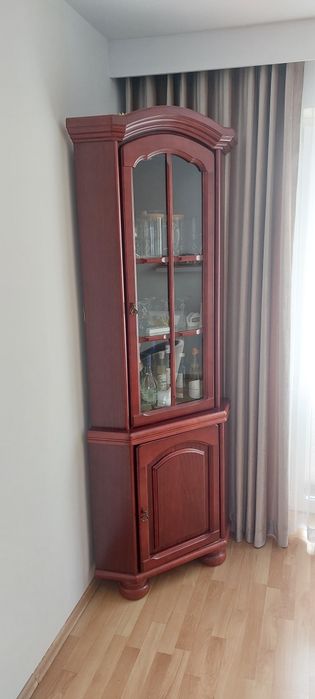 Komoda,  Lustro,  witryna narożna