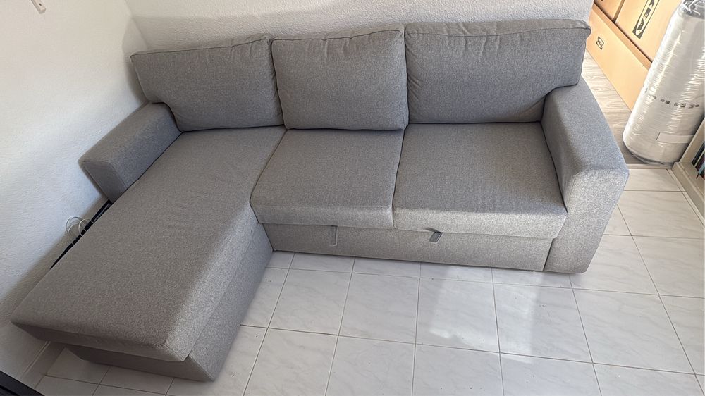 Sofa cama com chaise loungue