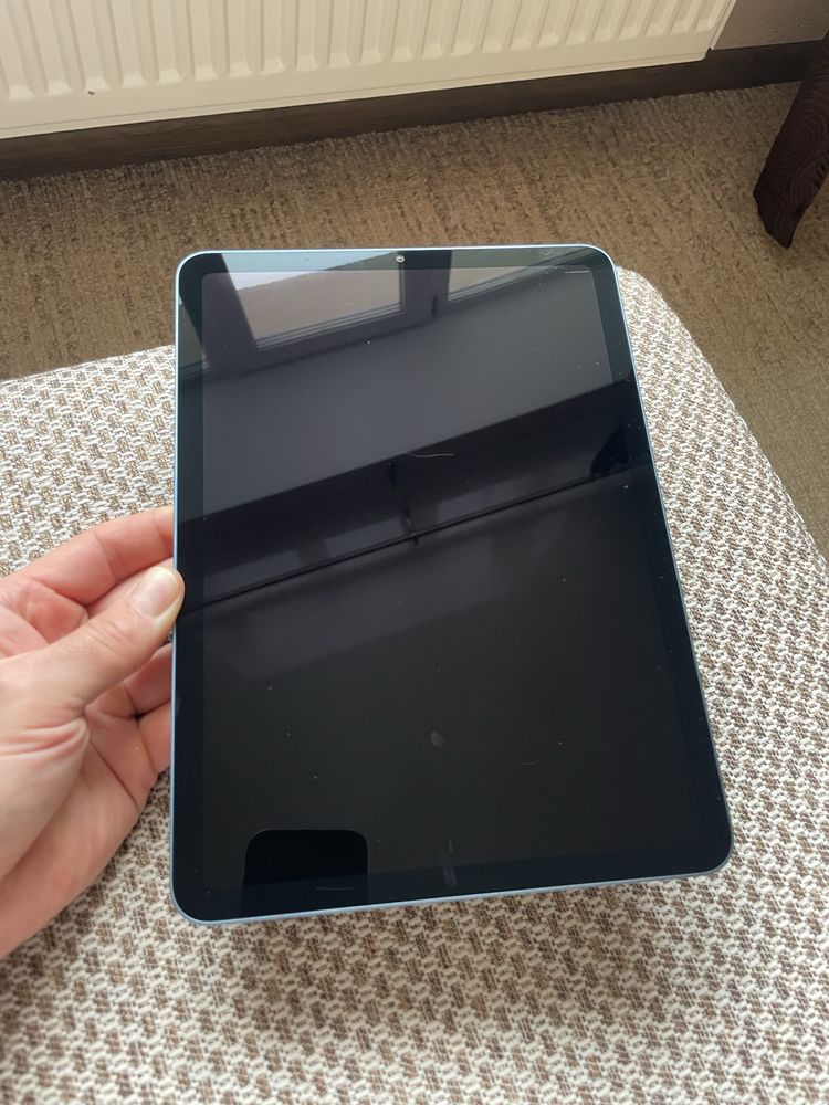 Apple iPad Air 5 M1 10.9 память 256gb А2588 icloud