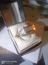 Duży  Sygnet pierścień  złoty 14K. 585 cyrkonie 7.5 gr.