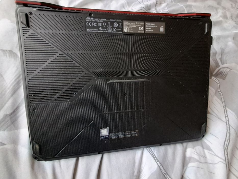 АСУС  Tuf зарядне