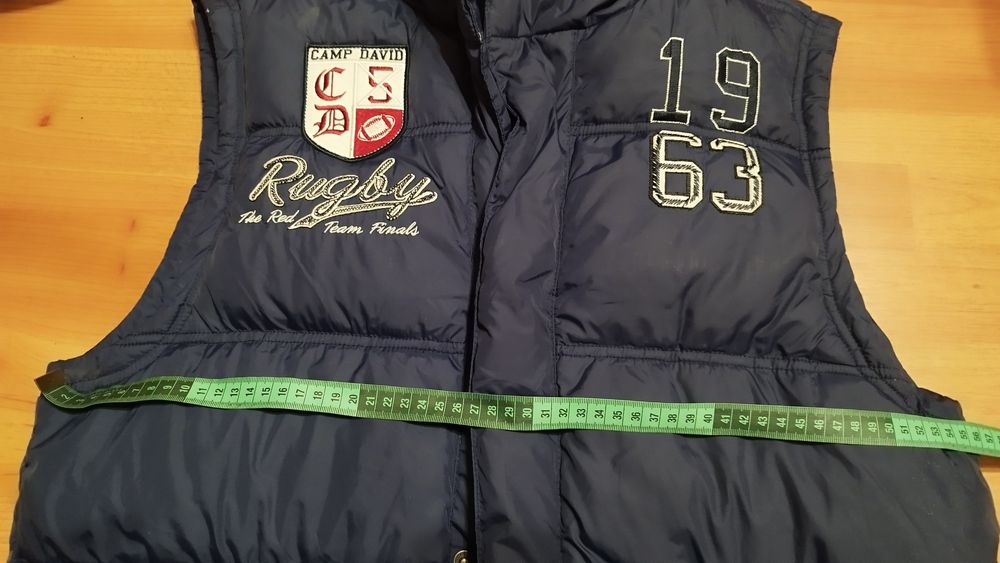 Мужской синий пуховой жилет CAMP DAVID, L