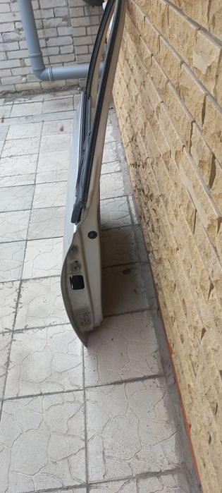 Двері правие передні рено меган2