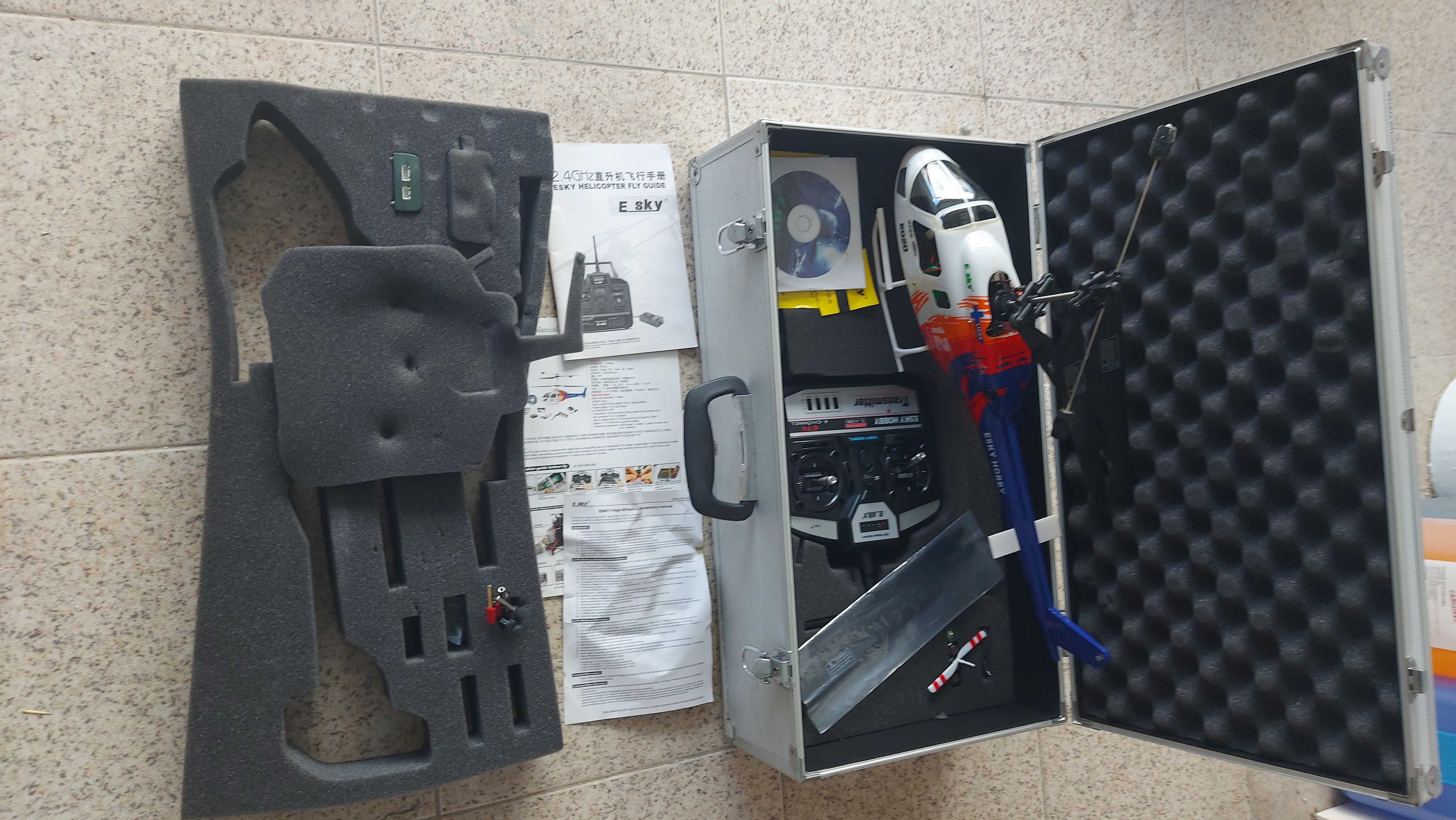 Helicóptero RC ESKY Hobby LICSA model como novo
