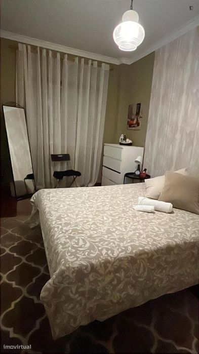 Quarto - localizado em Saldanha Lisbon