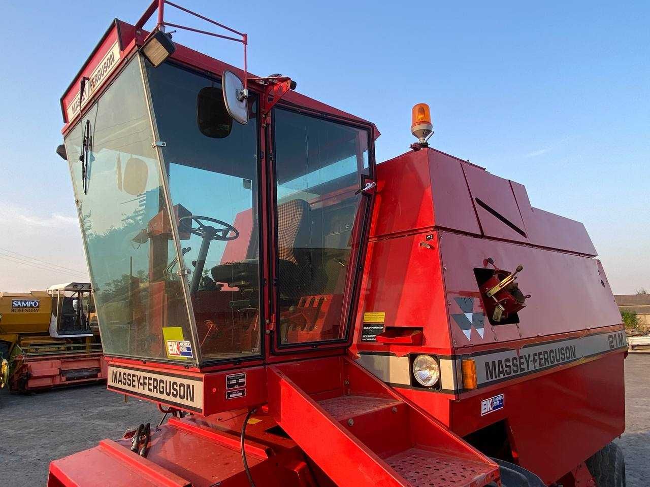 Свіжо привезений зерновий комбайн Massey Ferguson 21,Claas
