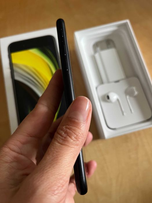 iPhone SE 128GB – Excelente estado, com caixa e acessórios
