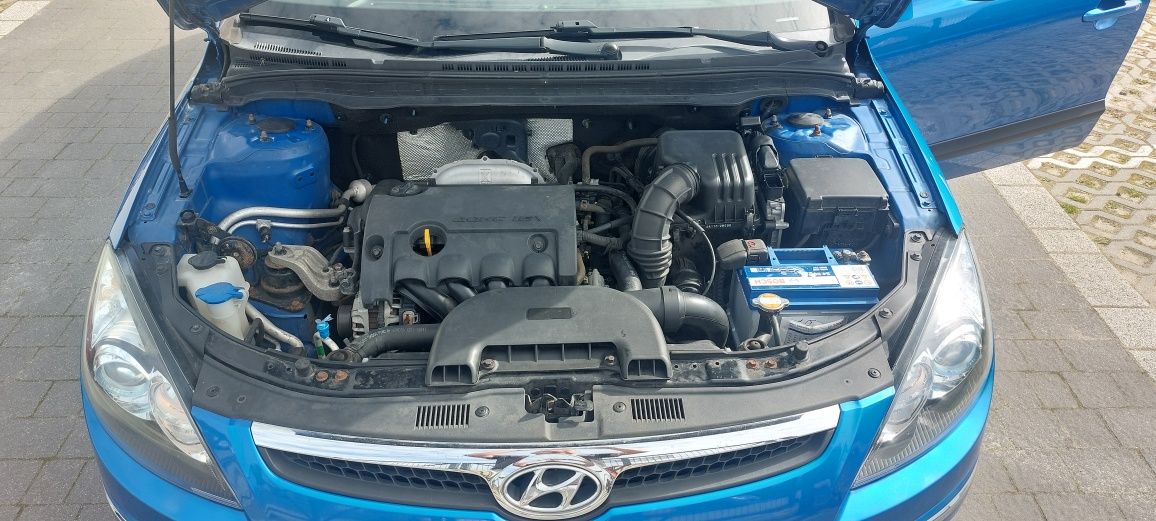 Hyundai i30 1.6 benzyna