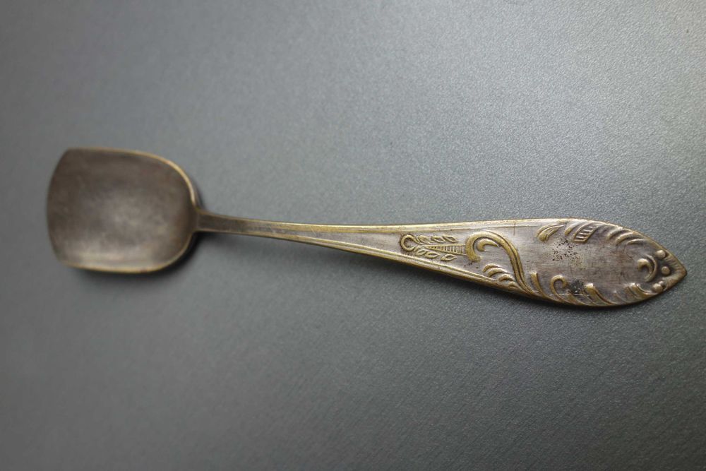 stara posrebrzana mała łyżeczka do cukru