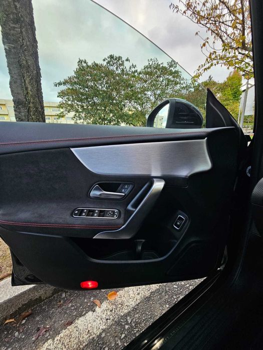 Mercedes-Benz CLA 180d AMG