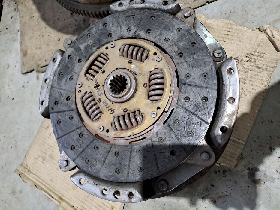 Балка передня На HYUNDAI HD65 2005r 3.3l