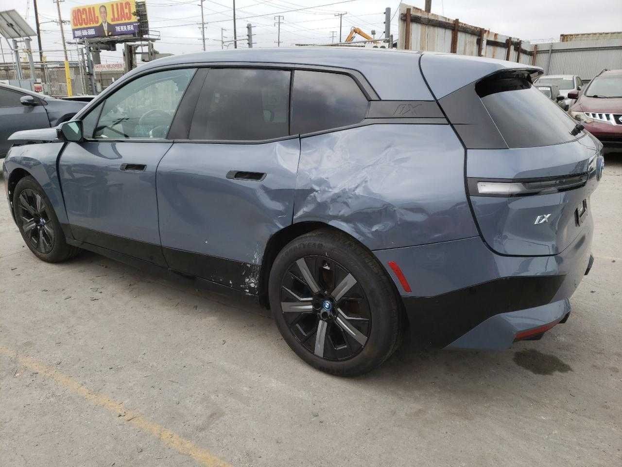BMW iX I20 Двері / перед / зад / голі / в зборі / в колір / запчастини
