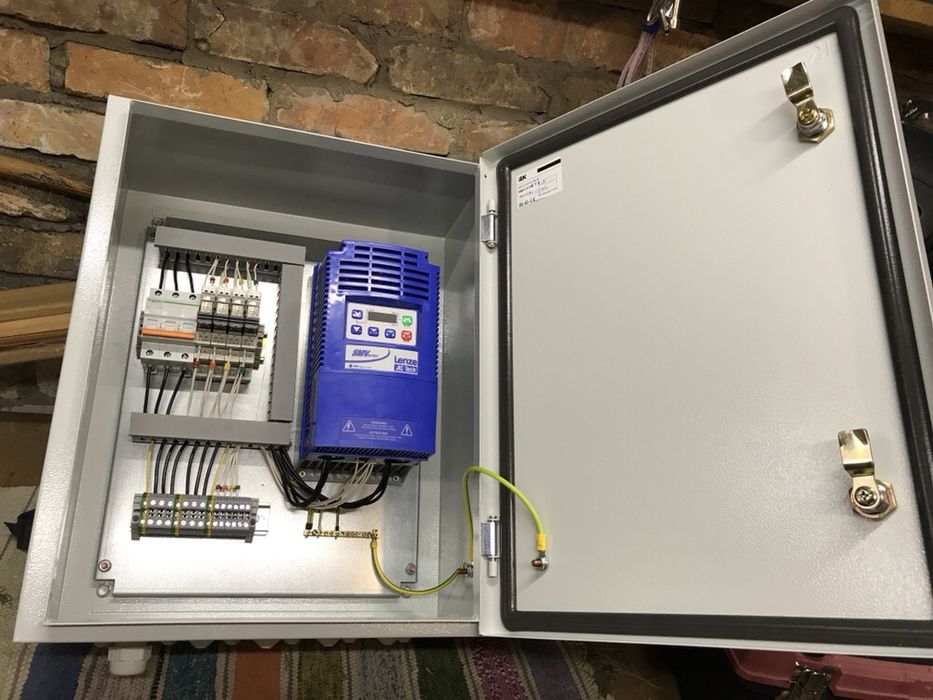 Пульт управления.Щит управления кран балка тельфер быстрее-медленней