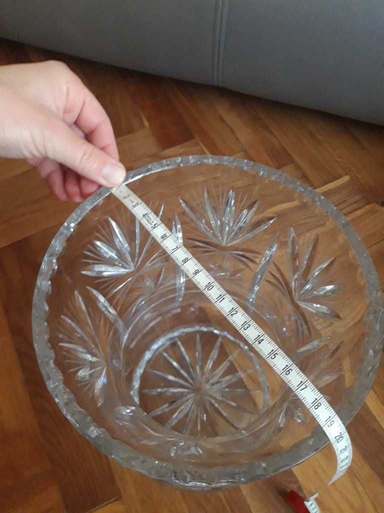 duży wazon kryształowy