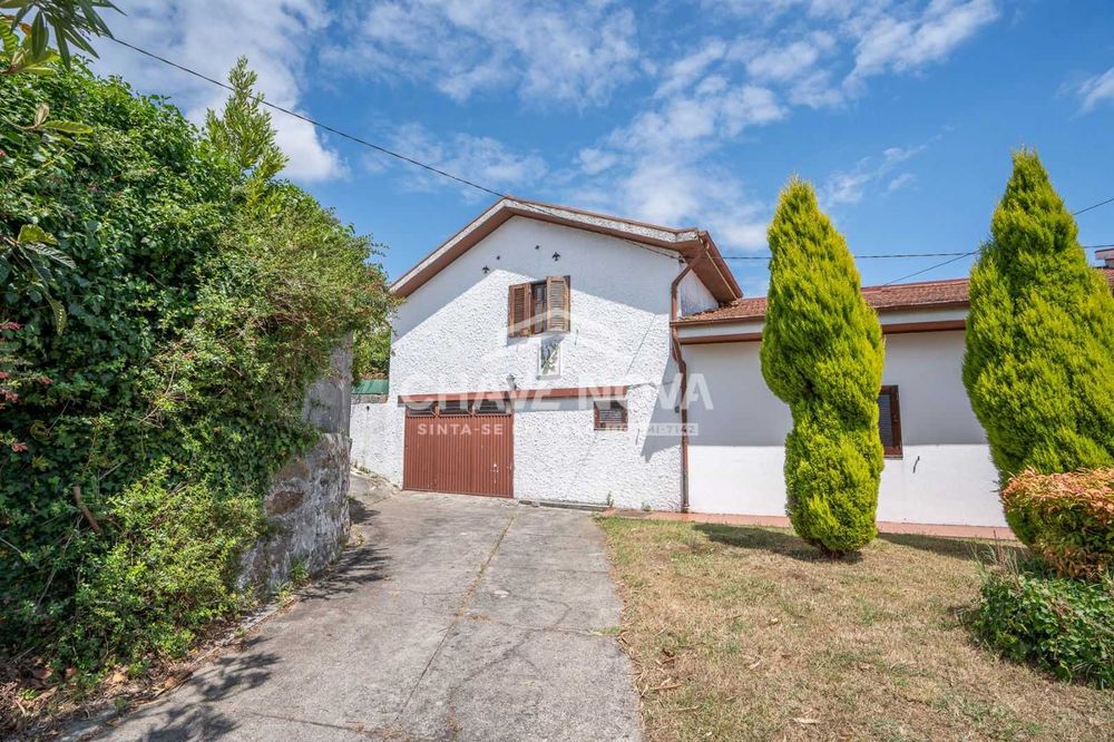 Moradia Isolada V2+1 c/ Terraço em Pedroso