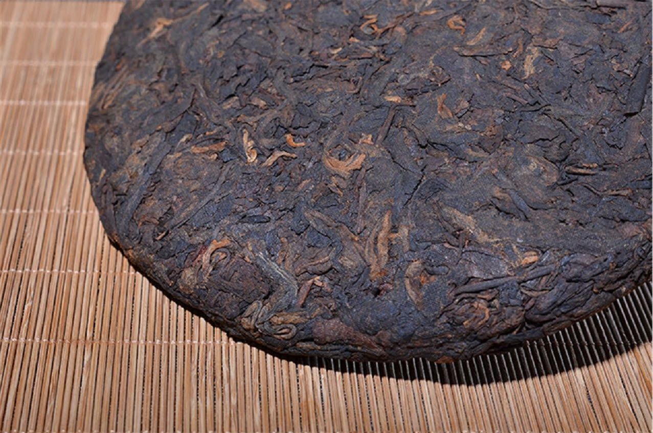 Китайский чай Шу Пуэр 2008г черный 357 гр