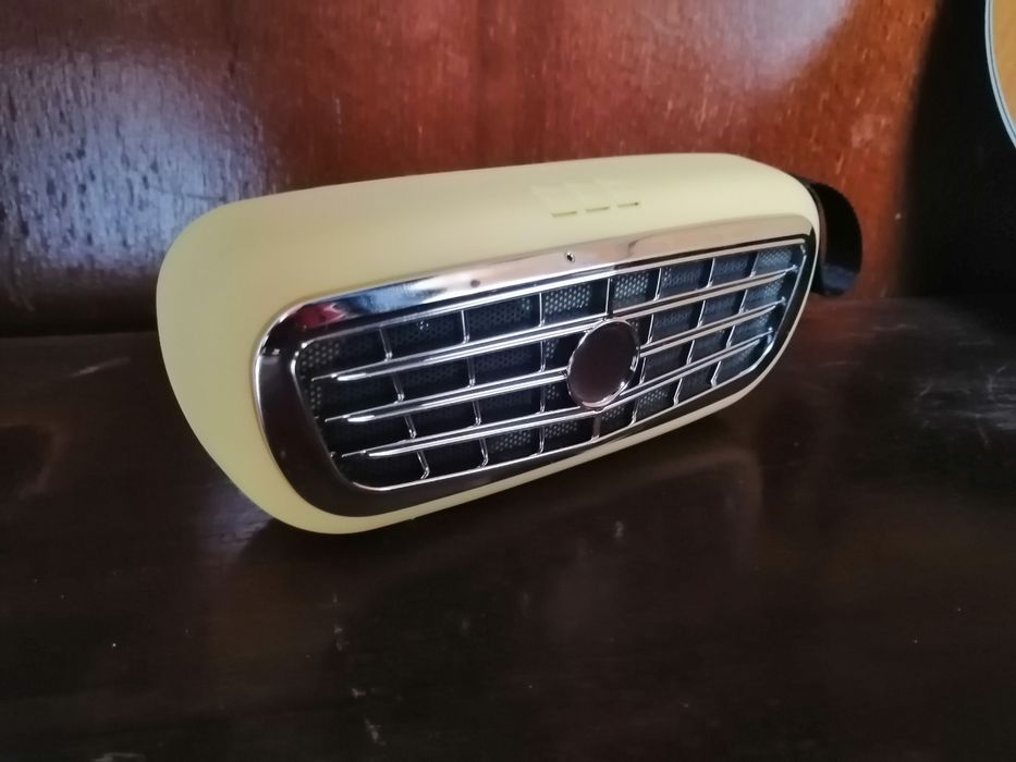 Портативная блютуз- колонка.