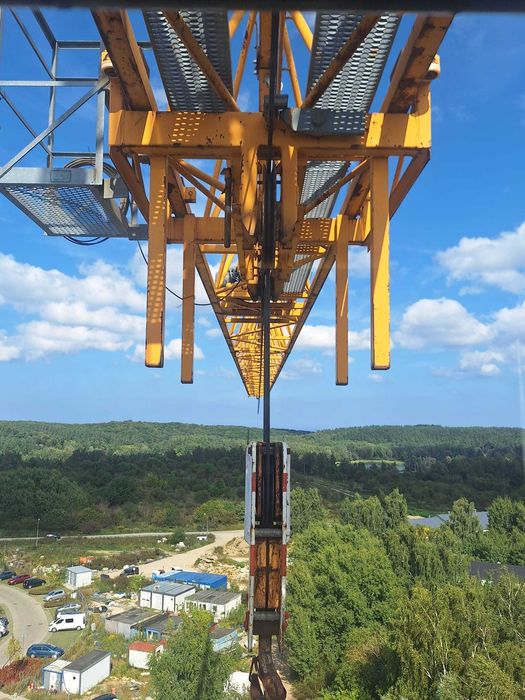 Używany dźwig żuraw Liebherr 132 EC-H8 FR Tronic 2005r