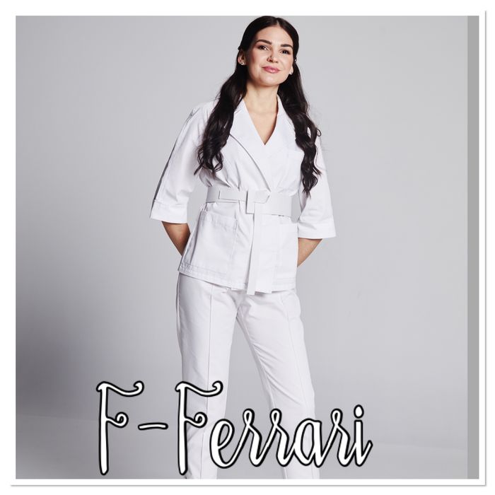 Костюм медичний Ferrari з фірмовим поясом