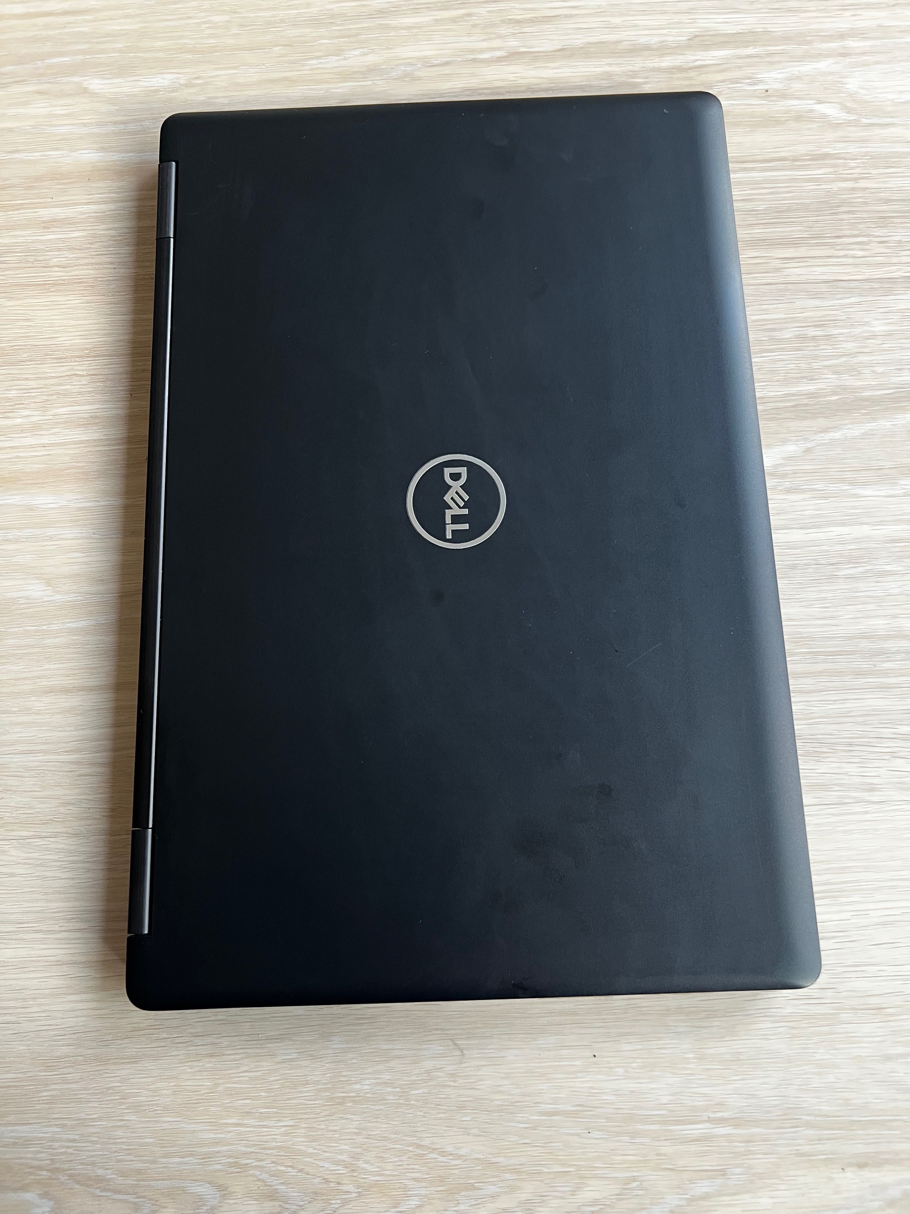 Laptop DELL Latitude 5590 i5-8 gen | WIN11 | 256GB M2 | FHD 15” | USB