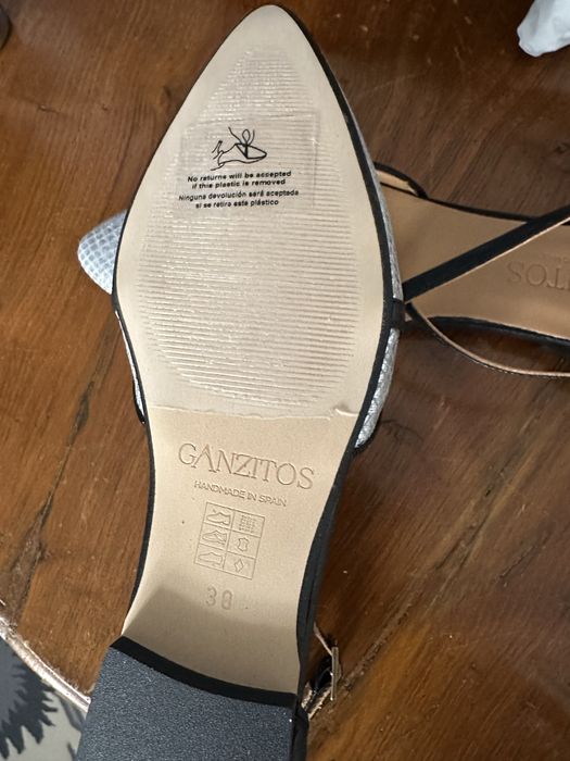 Sapato Ganzitos (marca espanhola) prateados
