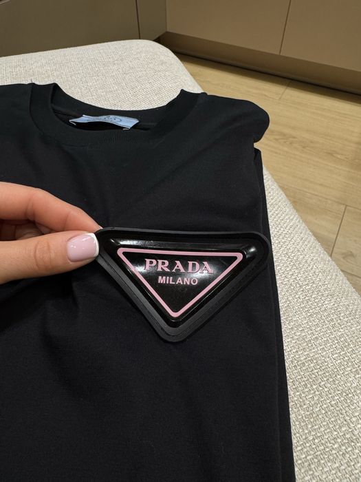 Жіноча футболка Prada оригінал Dior alexander wang miu miu Ami Paris