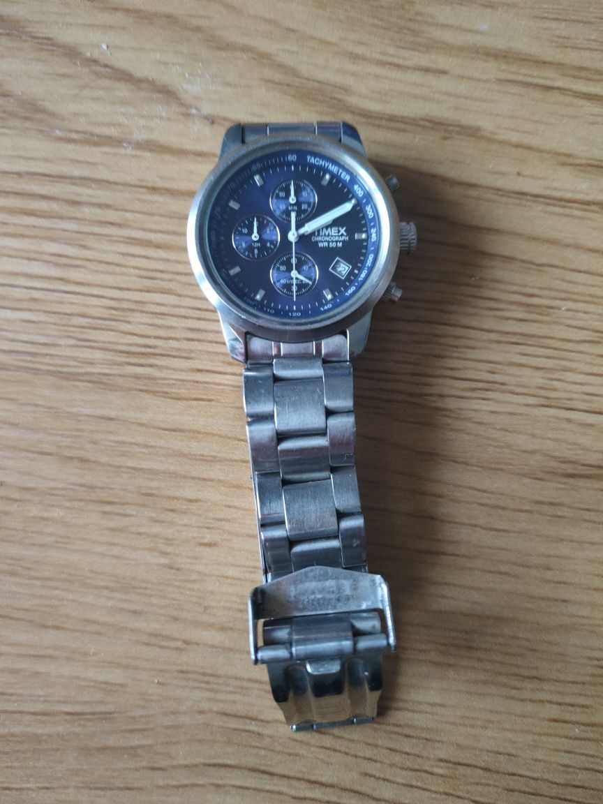 Zegarek męski Timex z datownikiem i stoperem