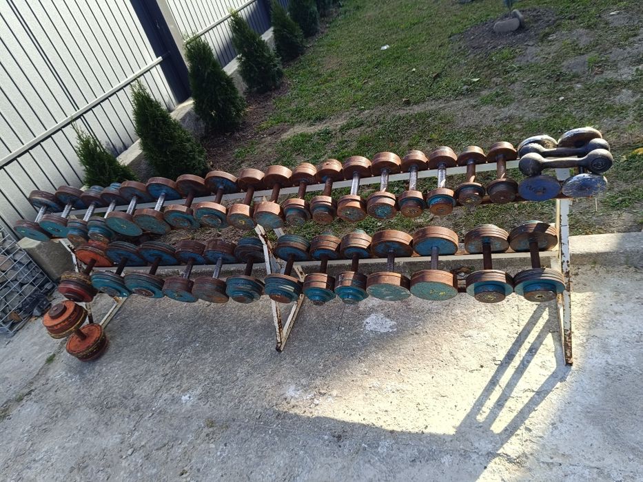 Гантелі , Тренажери , інтератлетика