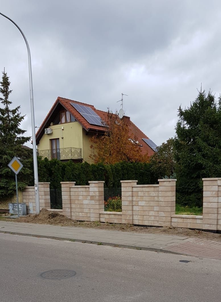 Ogrodzenia panelowe, z pustaka itp.