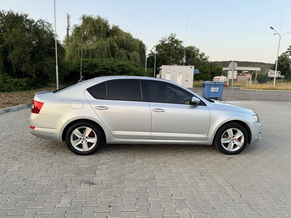 Skoda Octavia A7 2014 1.6 дизель 6-ступка