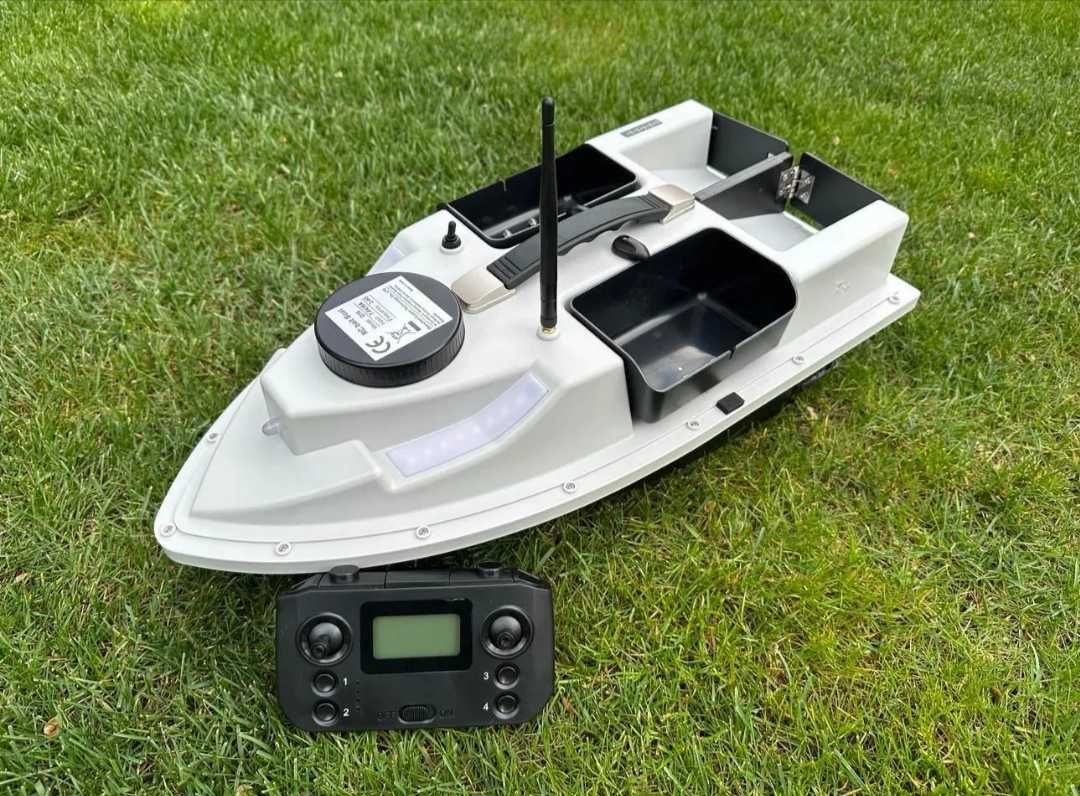 Кораблик Flytec D-19 GPS для прикормки