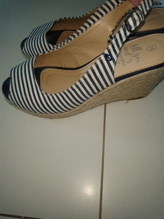 Sandały na koturnie marynarski styl house 38