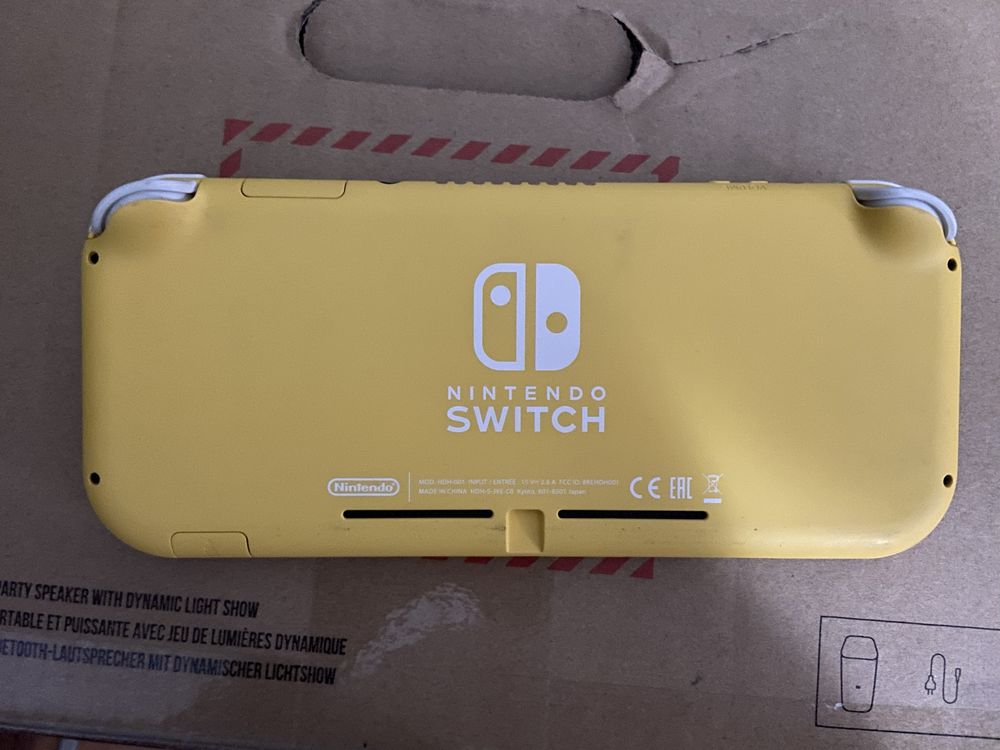 nintendo switch lite amarela 32 GB