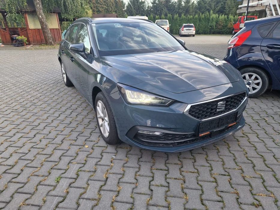 Seat Leon Seat Leon uszkodzony tył tylko 3 tys. km