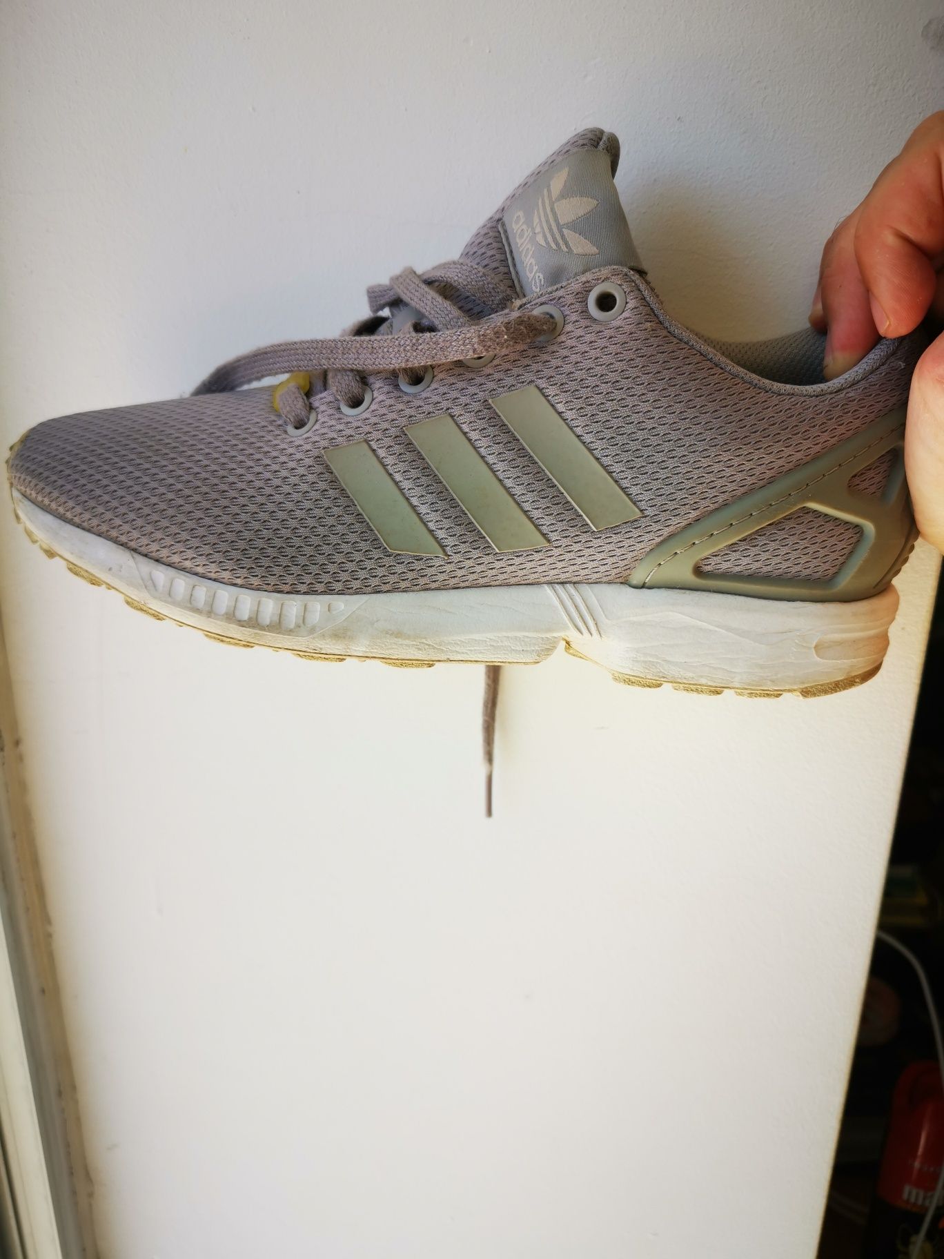 Ténis adidas usados 2 vezes