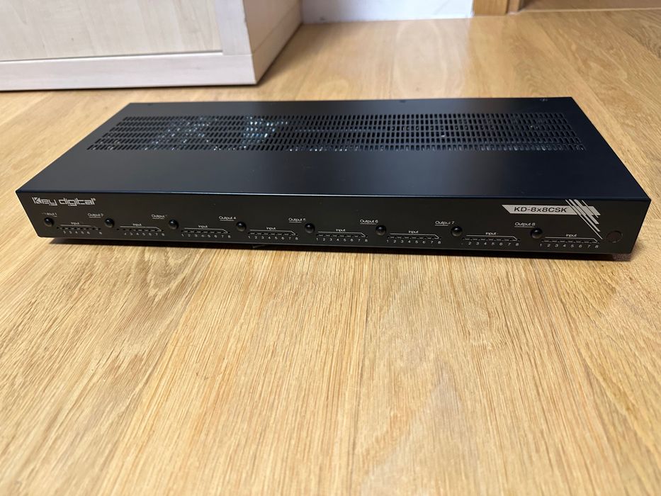 Rozdzielacz sygnału Matryca Video/Audio 8x8 HDMI Key digital KD 8x8csk