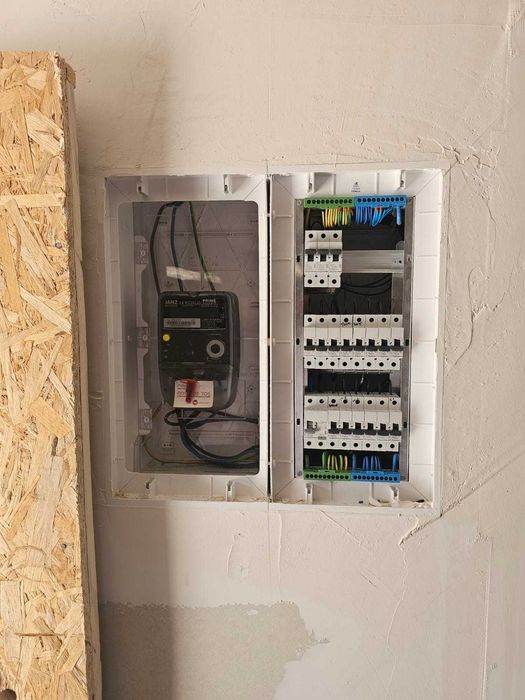 EletroPretinho- Instalações Elétricas e WallBox´s -  Inscrito DGE
