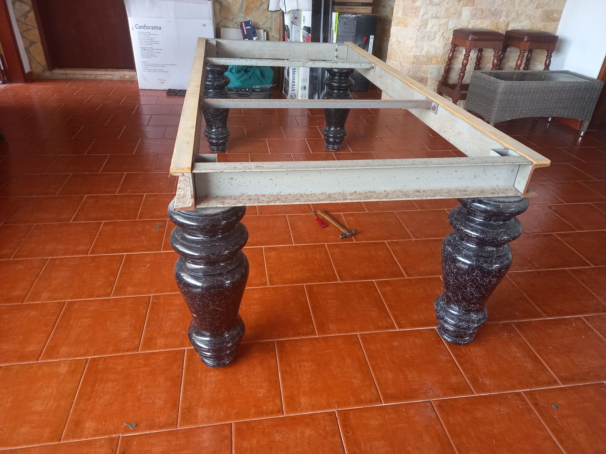 Mesa de snooker com lacagem