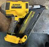 Акумуляторний пістолет цвяхозабивний DeWALT DCN692N безщітковий