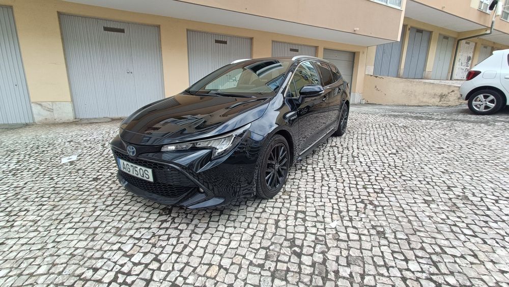 Toyota Corolla touring sport hybrido