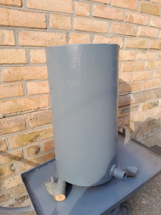 Расширительний бачок . Залізний  7 мм товщина  7мм