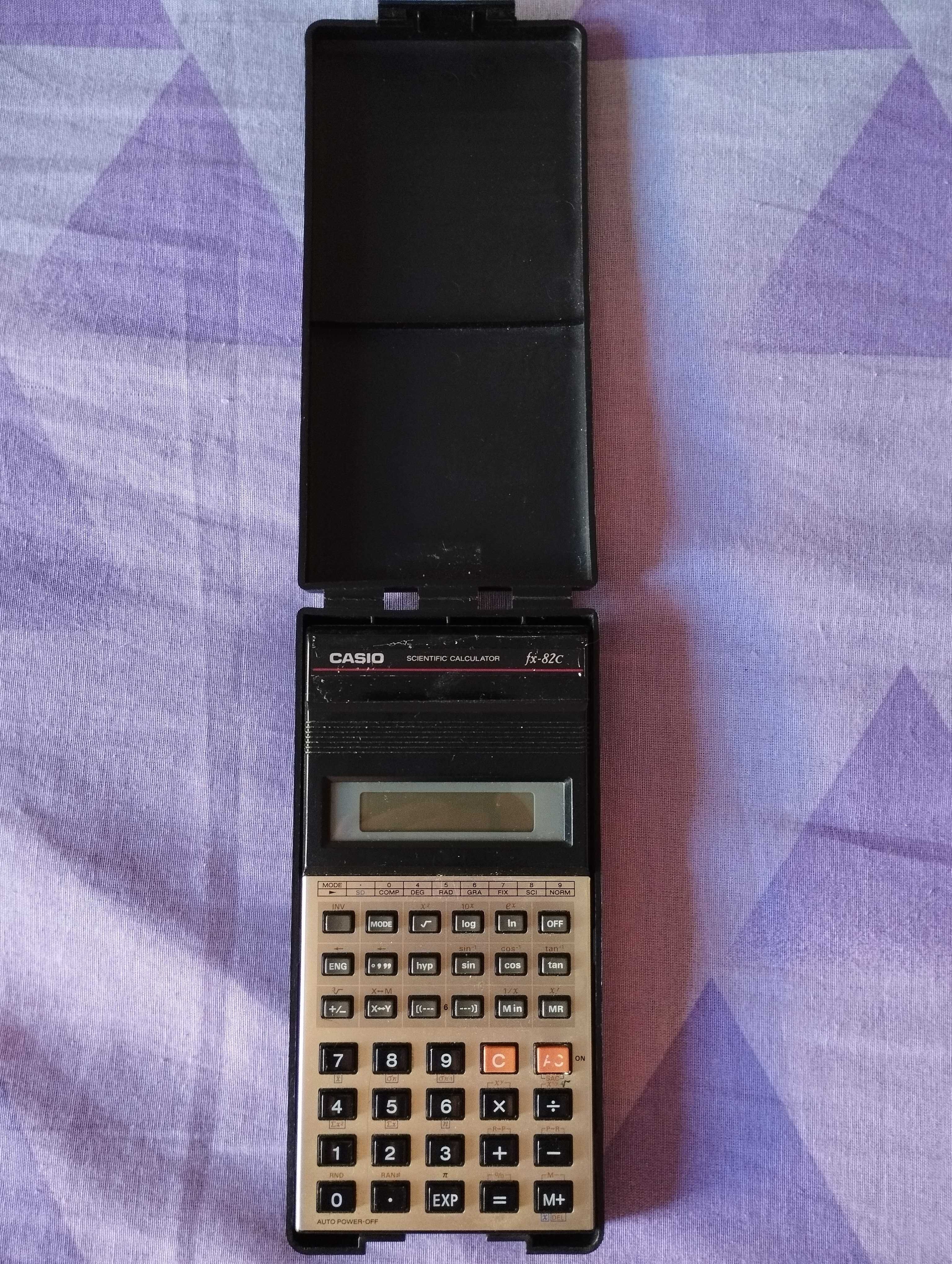 Calculadora científica CASIO fx-82c