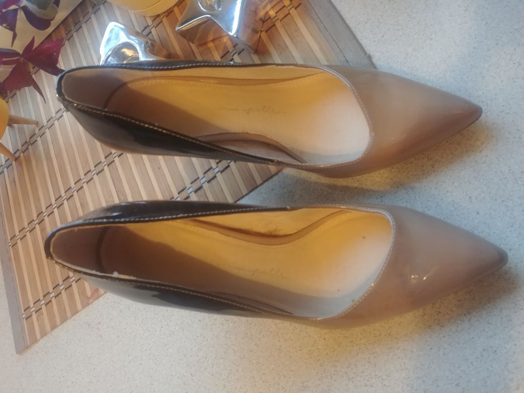 Piękne szpilki Moda in Pelle r.37