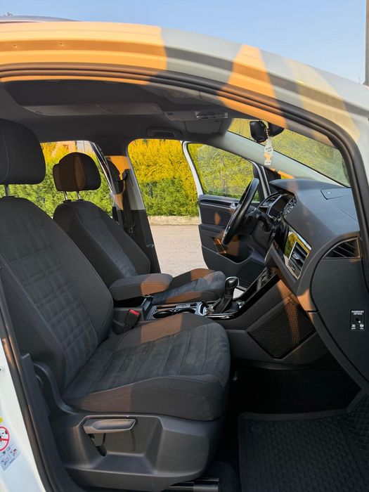 Touran R-line 1.5 benzyna pierwszy właściciel FV VAT 23% Cena brutto