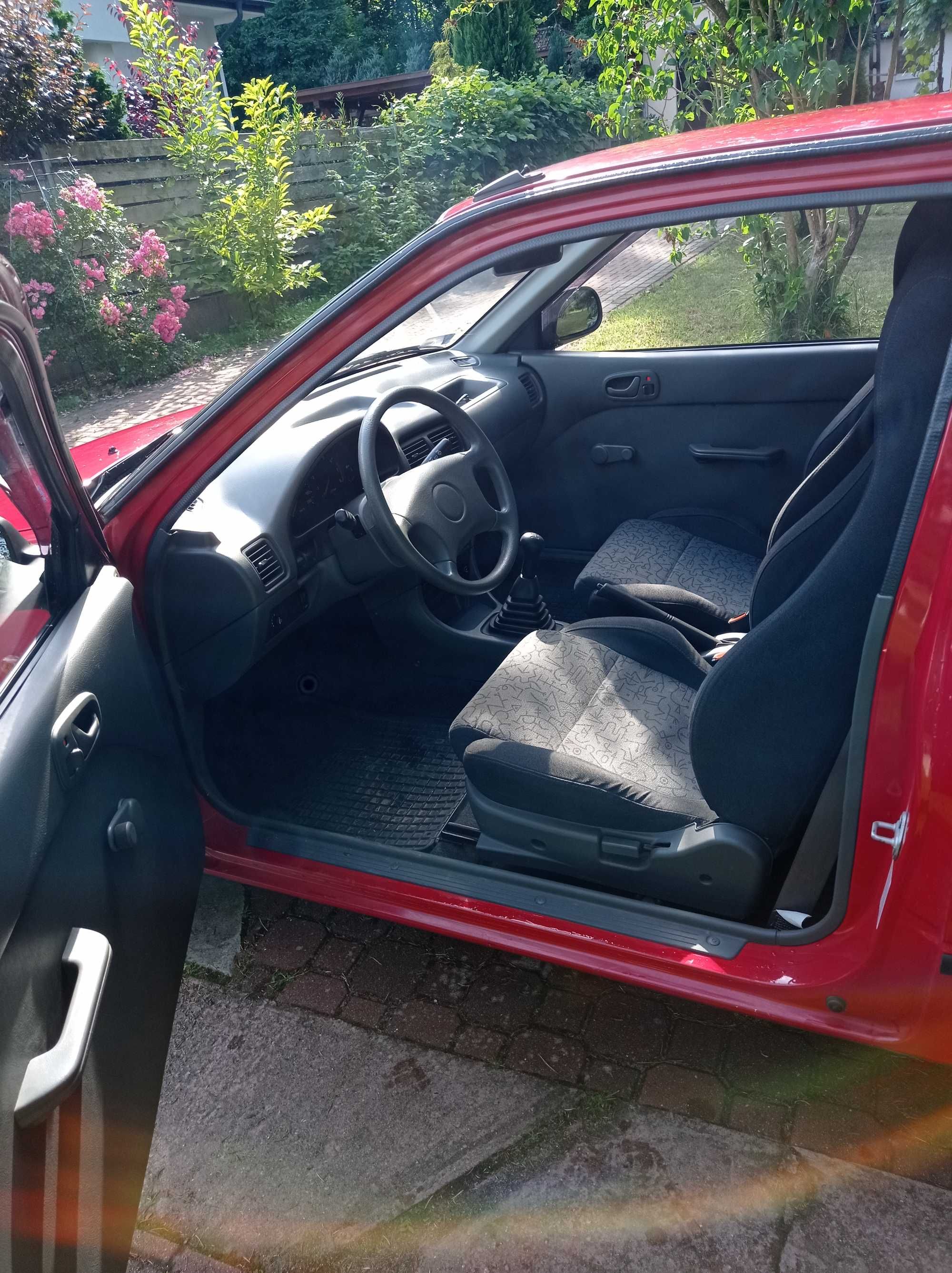 Suzuki SWIFT 1,0 GL z 2002 roku dla kolekcjonera