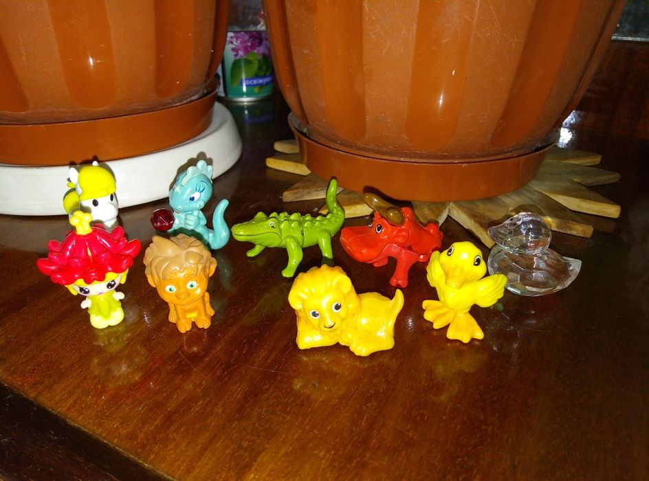 Киндер фигурки разные