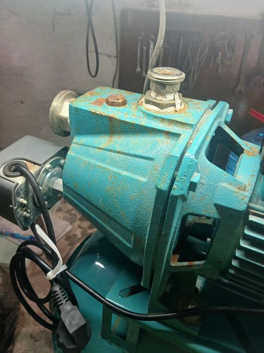 Продам насосну станцію Aq Jet100A