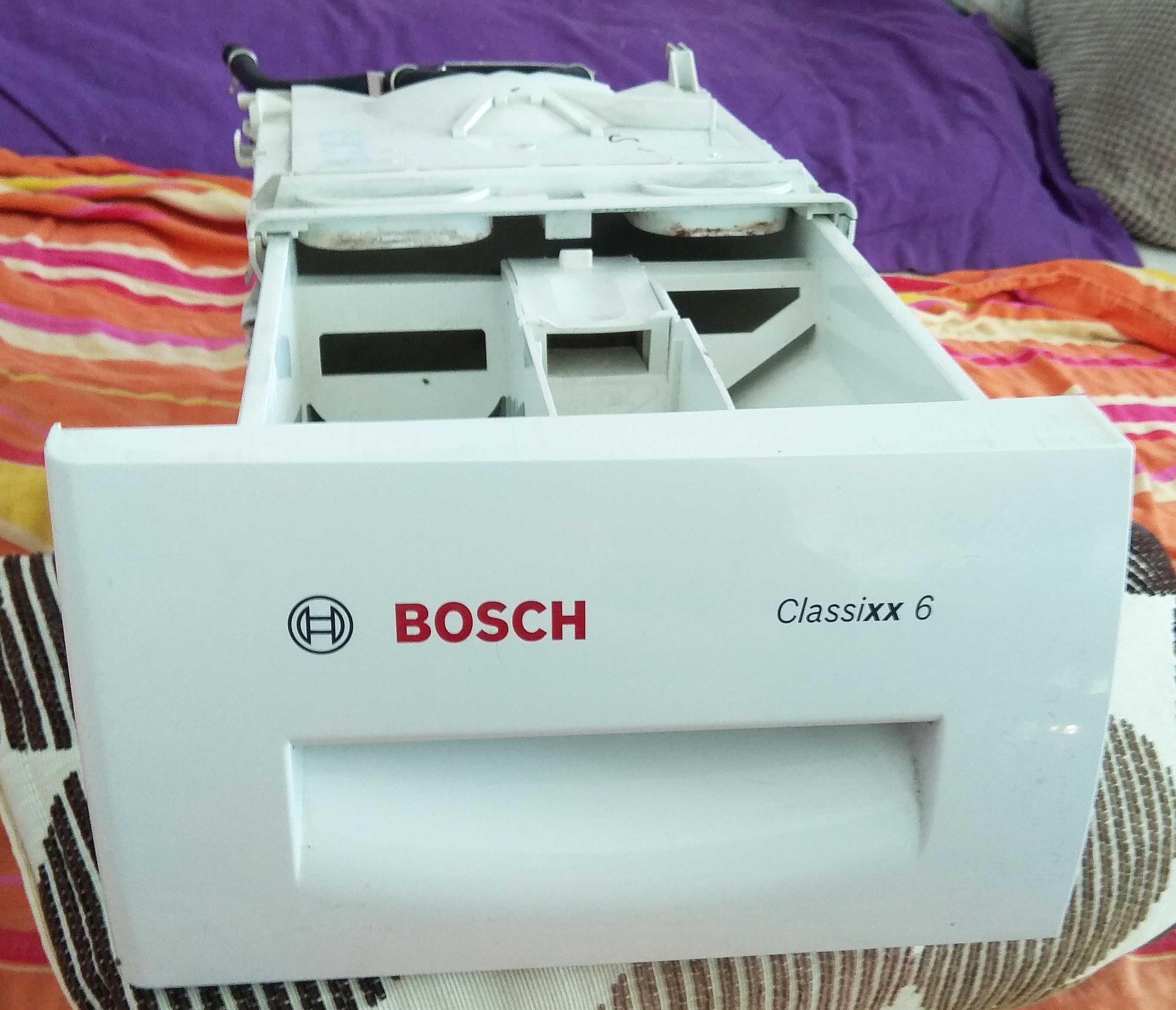 Szuflada Bosch classixx 6 na proszek wraz z kieszenią i akcesoriami