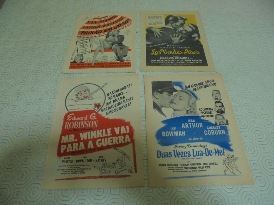 Panfletos de cinema todos diferentes da década de 40 até anos 60