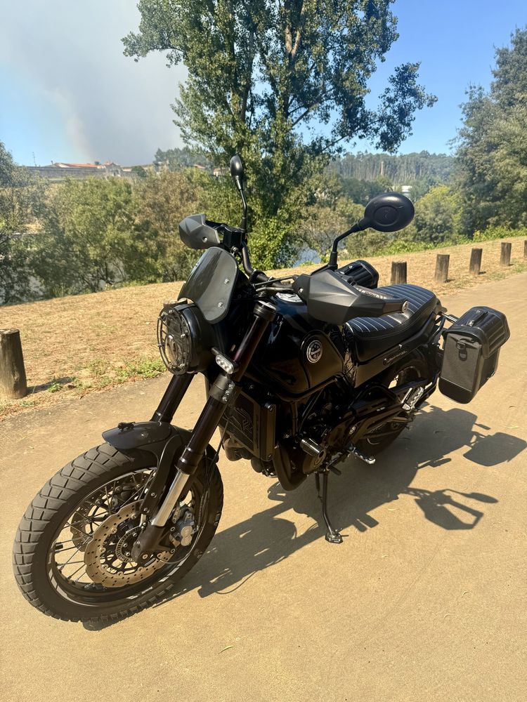 Benelli Leoncino 500 Trail
